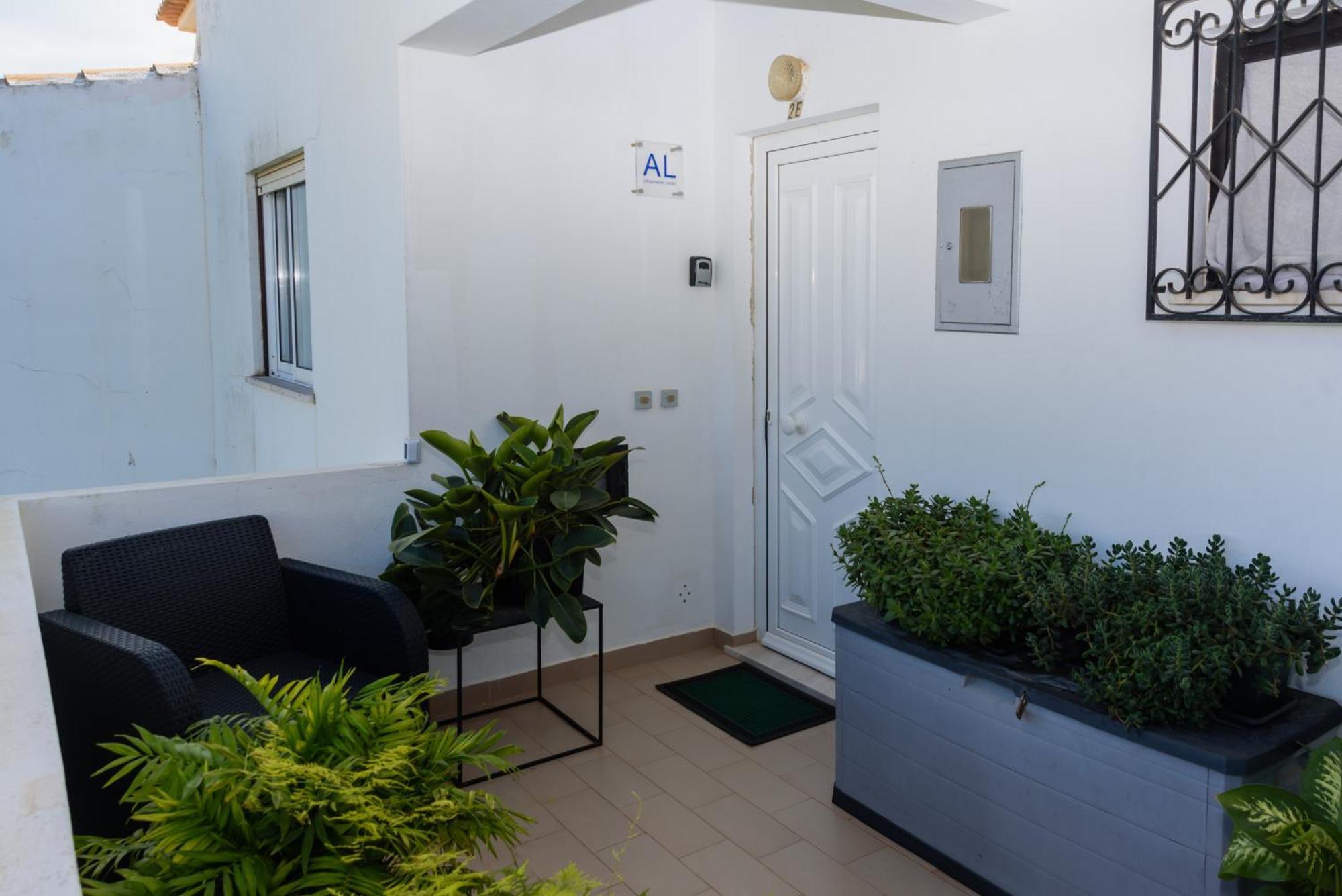 Hillside Studio With Sea View & Fibre Internet Albufeira Eksteriør bilde